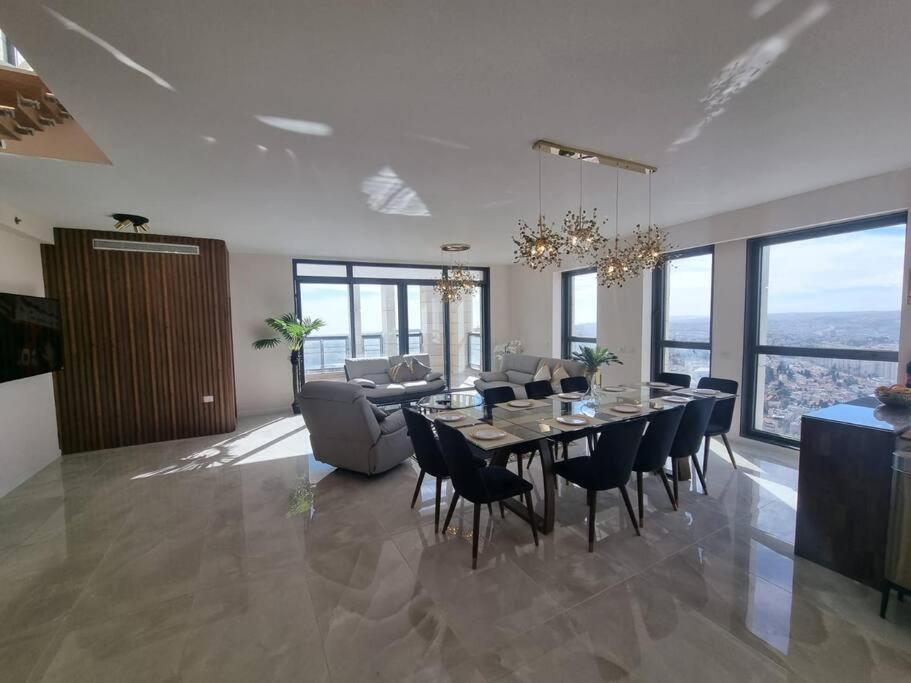Apartment Jtower Royal - The Penthouse - Alefimmoed