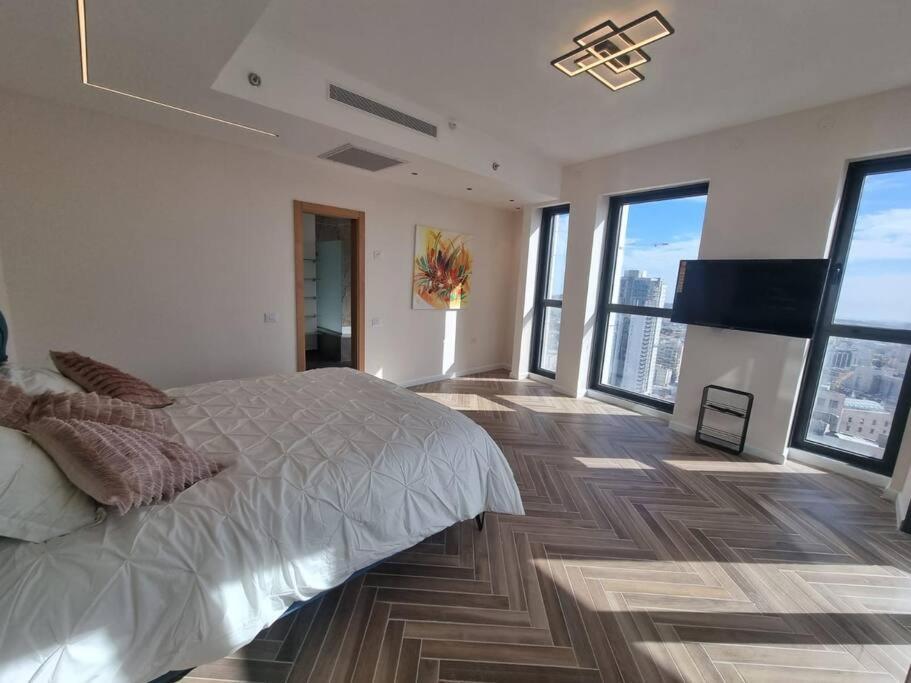 Apartment Jtower Royal - The Penthouse - Alefimmoed *