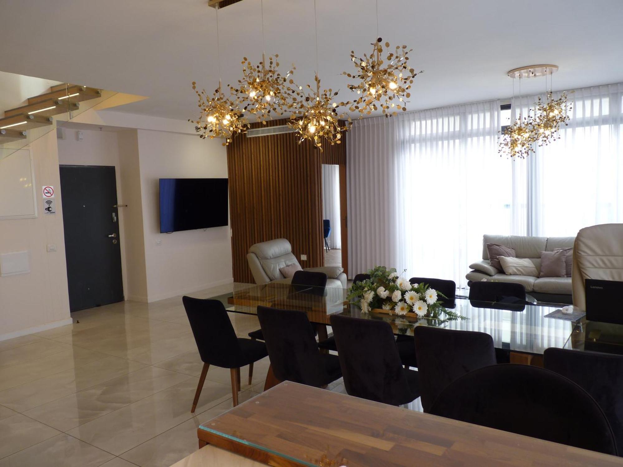 Jtower Royal - The Penthouse - Alefimmoed *