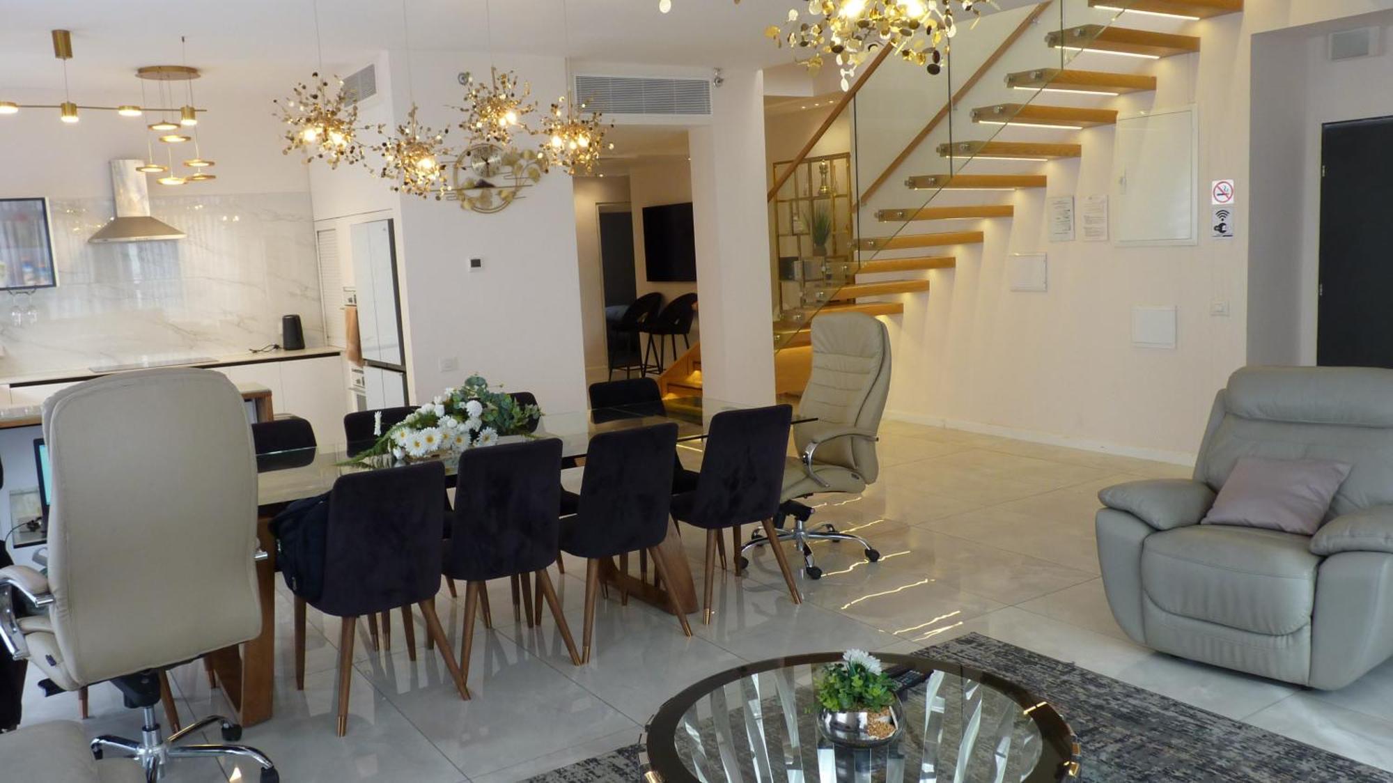 Jtower Royal - The Penthouse - Alefimmoed *