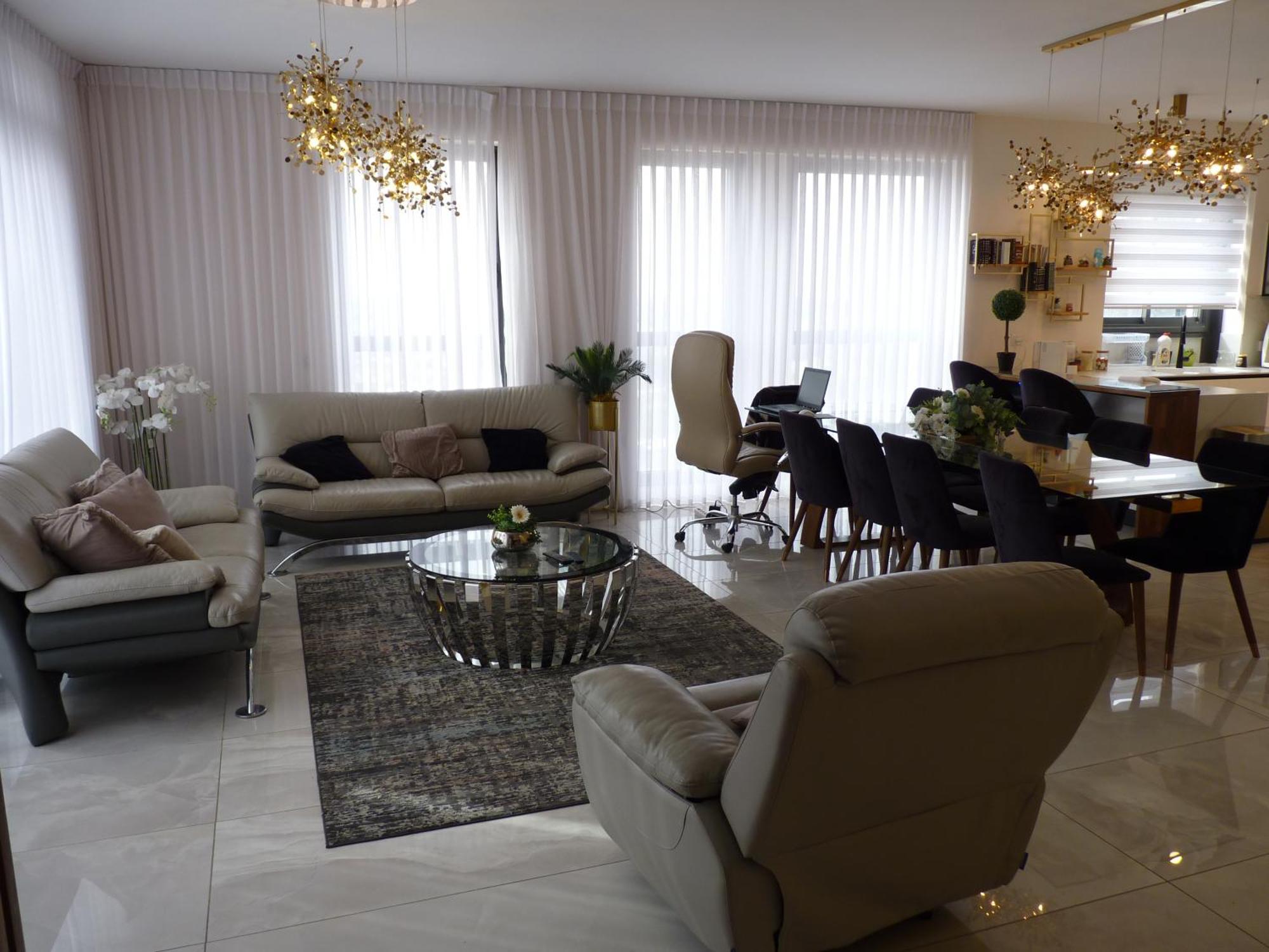 Jtower Royal - The Penthouse - Alefimmoed